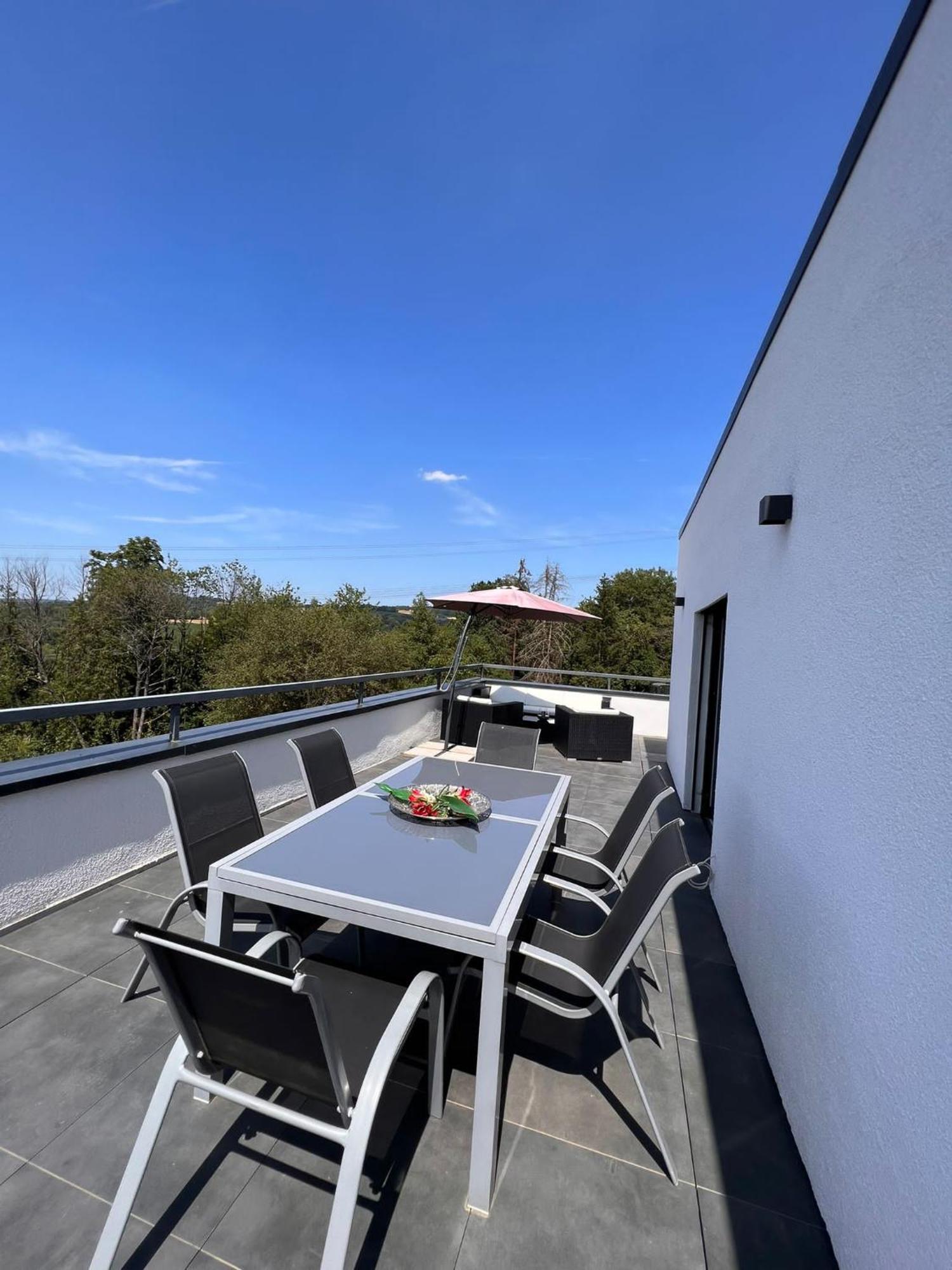 Penthouse M1 Apartment Neunkirchen  Bagian luar foto